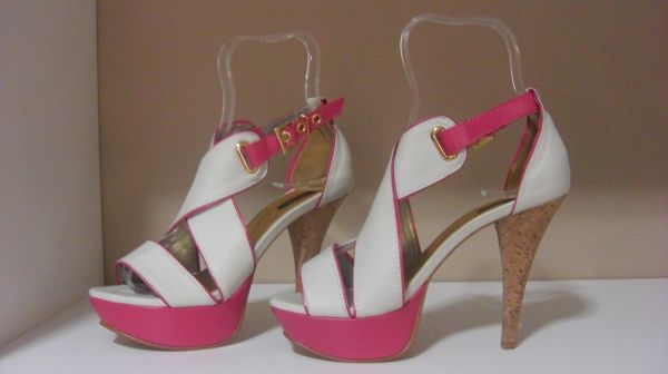 ANARRÔ SANDALIA PEEP TOE COM VIVO: COD:002